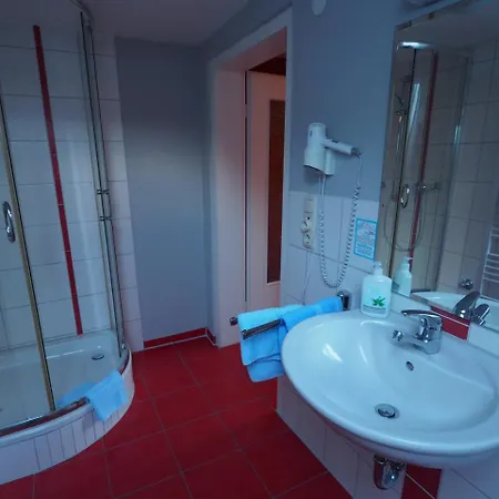 게스트하우스 Landgasthof Zum Schwarzen Grat 3*