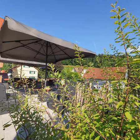 Landgasthof Zum Schwarzen Grat 게스트하우스