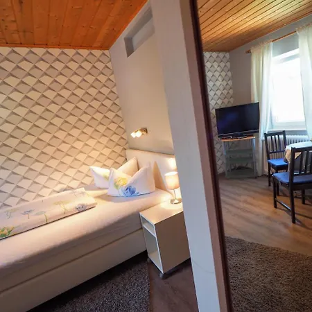 게스트하우스 Landgasthof Zum Schwarzen Grat 3*