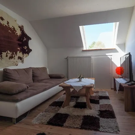 Landgasthof Zum Schwarzen Grat 게스트하우스 이스니임알가우