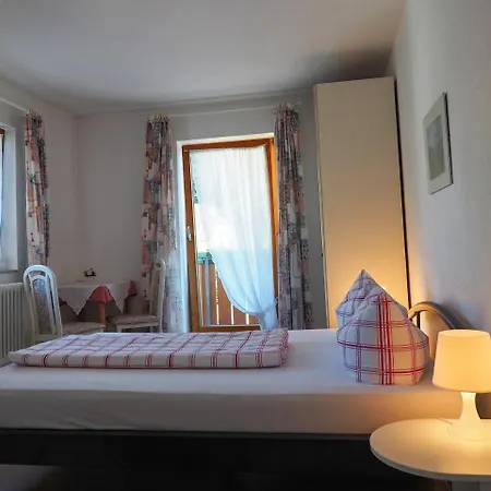 Landgasthof Zum Schwarzen Grat 2*